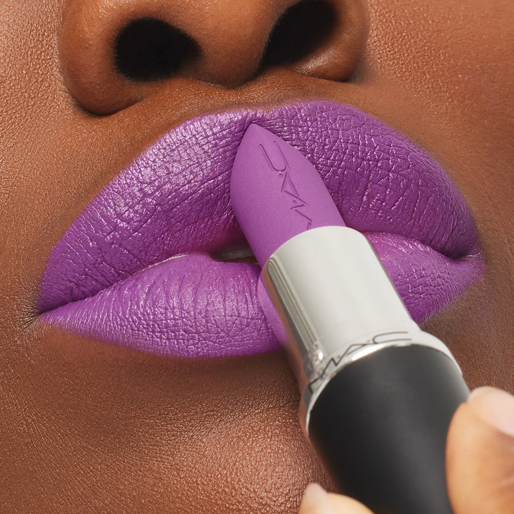 Mac MACximal Silky Matte Lipstick Everybody's Heroine-3