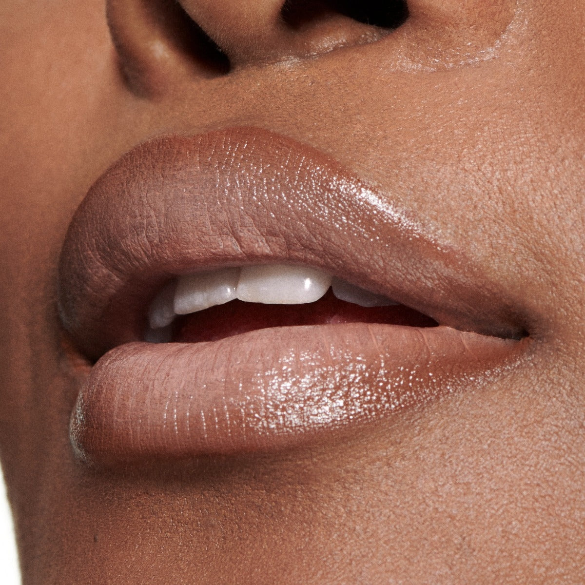 Mac MACximal Sleek Satin Lipstik  Fleshpot-5
